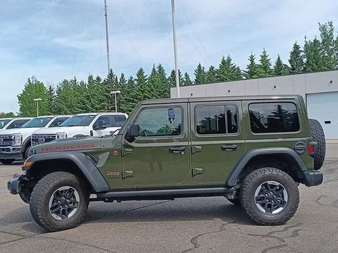 Used 2022 Jeep Wrangler Unlimited Rubicon w/ Cold Weather Group AWD/4WD image 5