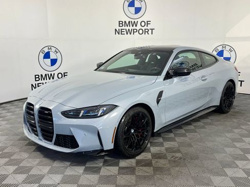 Used 2025 BMW M4 Coupe w/ Executive Package RWD image 3