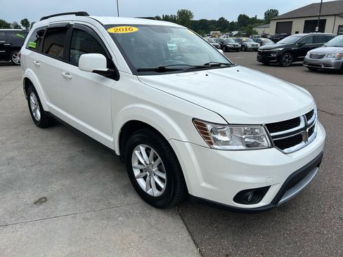 Used 2016 Dodge Journey SXT AWD/4WD image 3