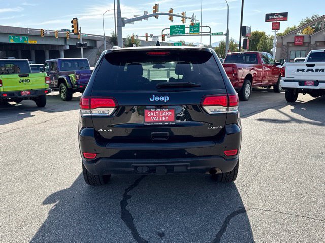 Used 2021 Jeep Grand Cherokee Laredo AWD/4WD image 6