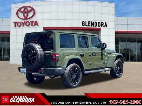 Used 2024 Jeep Wrangler Unlimited Sahara AWD/4WD image 11