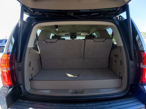 Used 2020 Chevrolet Tahoe LT image 40