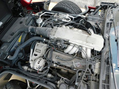 Used 1988 Chevrolet Corvette Coupe image 22