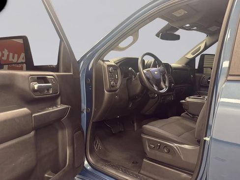 Used 2025 Chevrolet Silverado 2500 Custom w/ Custom Value Package AWD/4WD image 9