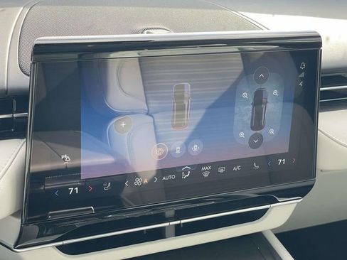 New 2026 Lincoln Nautilus Reserve image 21