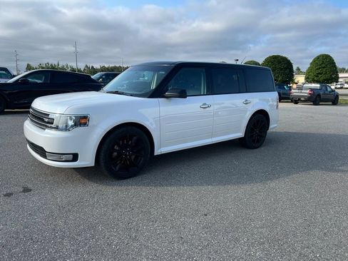 Used 2019 Ford Flex SEL w/ Equipment Group 202A AWD/4WD image 4