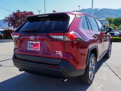 Certified 2024 Toyota RAV4 XLE AWD/4WD image 8
