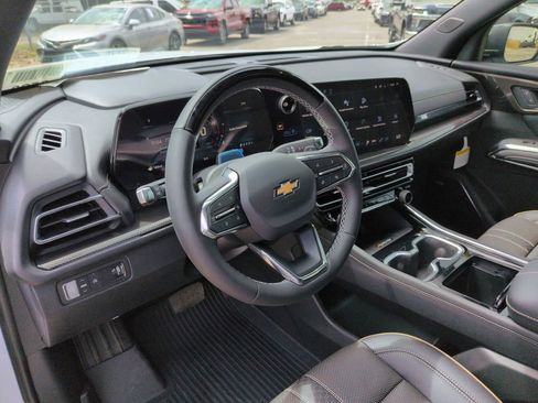 New 2026 Chevrolet Traverse High Country w/ LPO, Floor Liner Package FWD image 30