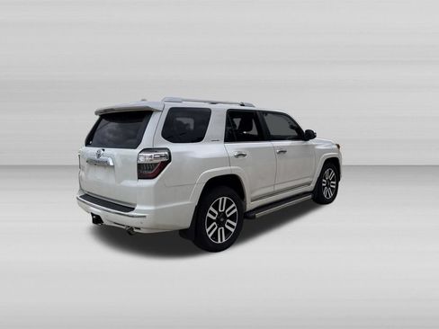 Used 2017 Toyota 4Runner Limited w/ Convenience Package AWD/4WD image 5