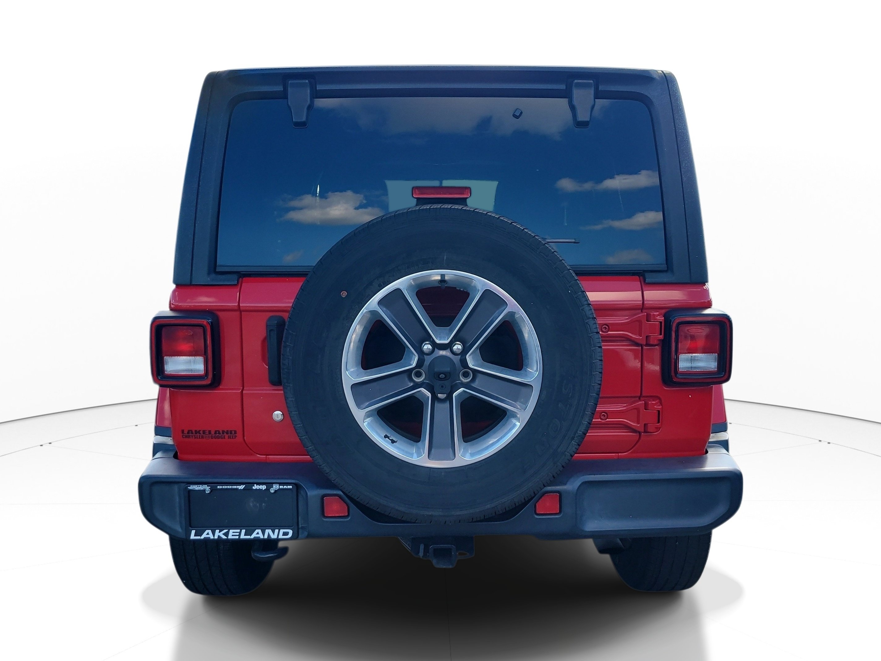 Used 2019 Jeep Wrangler Unlimited Sahara AWD/4WD image 5