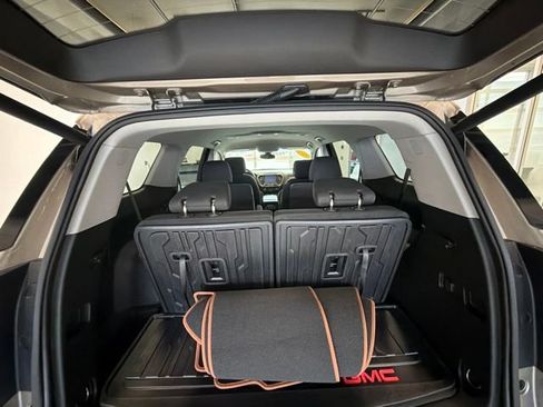 Used 2023 GMC Acadia AT4 AWD/4WD image 16