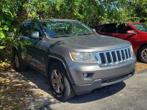 Used 2012 Jeep Grand Cherokee Laredo AWD/4WD image 1