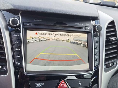 Used 2013 Hyundai Elantra GT w/ Style Pkg FWD image 23