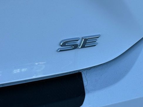 New 2026 Toyota Camry SE image 13