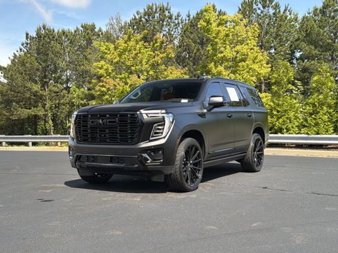 Used 2026 GMC Yukon Denali w/ Sun & Power Step Package AWD/4WD image 14