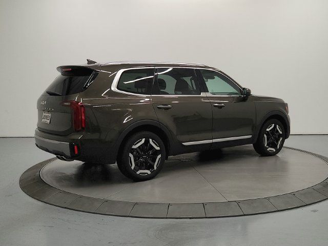 Used 2025 Kia Telluride S FWD image 8