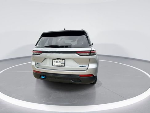 New 2024 Jeep Grand Cherokee Trailhawk AWD/4WD image 7
