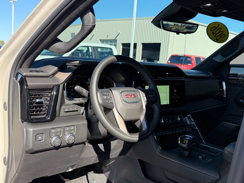 Used 2026 GMC Sierra 1500 AT4X w/ LPO, Black Badging Package AWD/4WD image 5