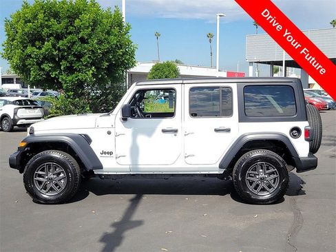 Used 2024 Jeep Wrangler Unlimited Sport AWD/4WD image 3