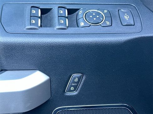 Used 2021 Ford F250 Lariat w/ FX4 Off-Road Package image 16