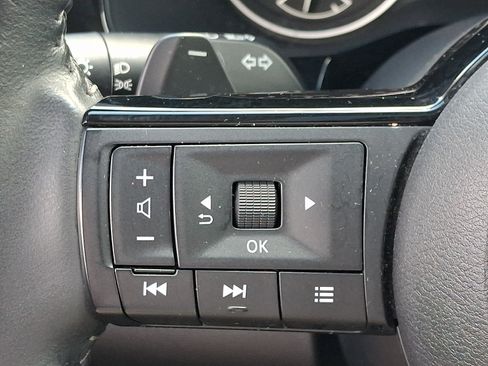Used 2024 Nissan Pathfinder SL w/ SL Premium Package AWD/4WD image 25