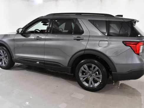 New 2026 Ford Explorer Active w/ Active Comfort Package AWD/4WD image 15