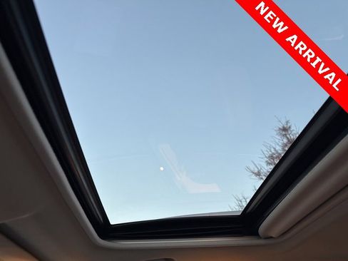 Used 2013 Toyota RAV4 XLE image 15