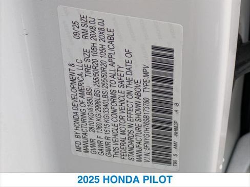 New 2025 Honda Pilot Touring image 26