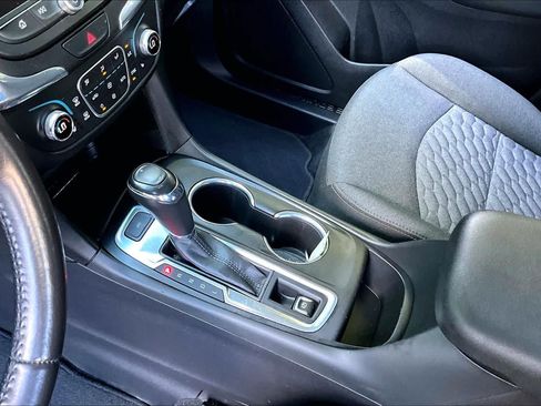 Used 2019 Chevrolet Equinox LT AWD/4WD image 17