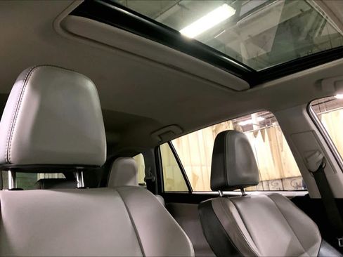 Used 2015 Toyota RAV4 Limited AWD/4WD image 14