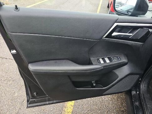 Used 2024 Mitsubishi Outlander SE image 11