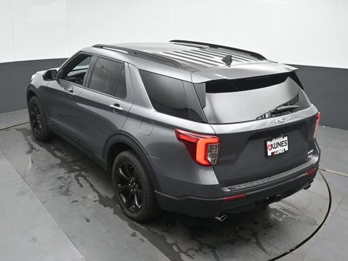 Used 2023 Ford Explorer ST-Line w/ Class IV Trailer Tow Package AWD/4WD image 38