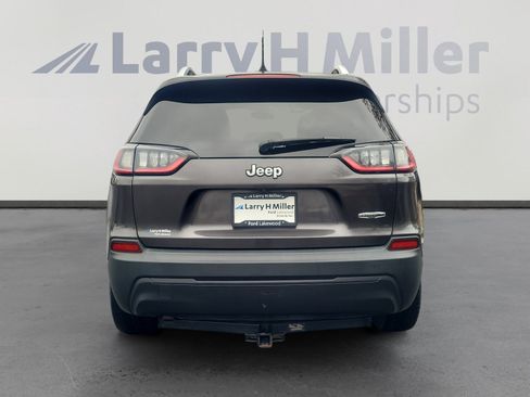 Used 2019 Jeep Cherokee Latitude Plus image 4
