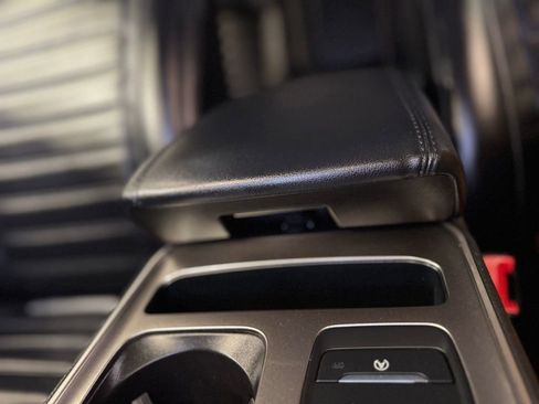 Used 2023 Ford Edge SEL image 24