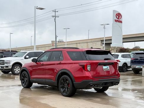 Used 2024 Ford Explorer ST w/ Equipment Group 401A image 8