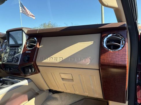 Used 2014 Ford F250 King Ranch w/ King Ranch w/Chrome Package image 25