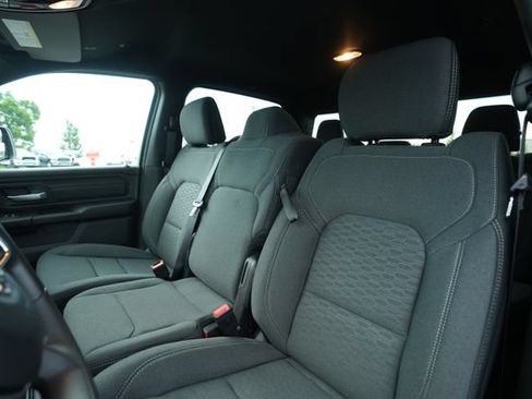 New 2026 RAM 1500 Express AWD/4WD image 38