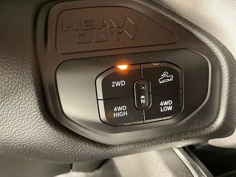 Used 2026 RAM 2500 Big Horn AWD/4WD image 9