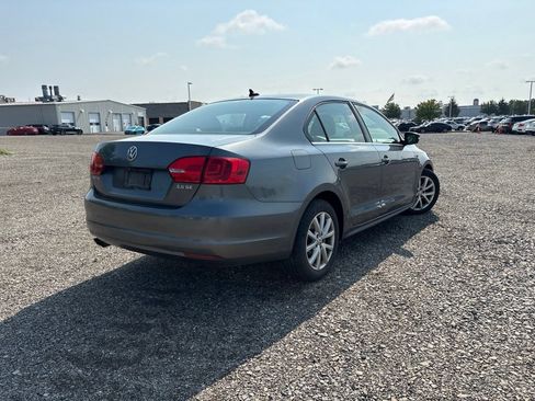 Used 2013 Volkswagen Jetta SE FWD image 11