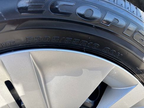 Used 2023 Nissan Leaf S image 28