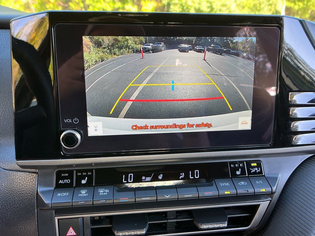 Used 2026 Toyota Camry Hybrid w/ Convenience Package AWD/4WD image 19