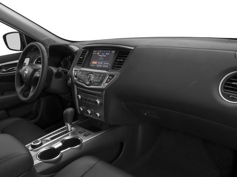 Used 2017 Nissan Pathfinder SV FWD image 19