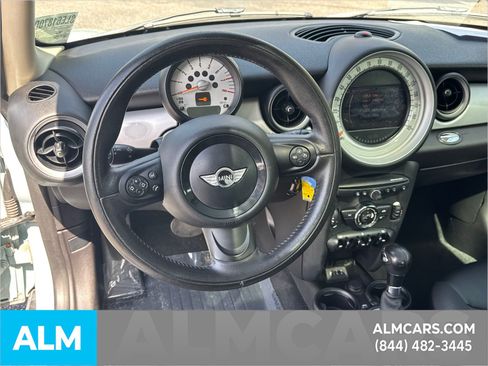 Used 2013 MINI Cooper Hardtop image 23