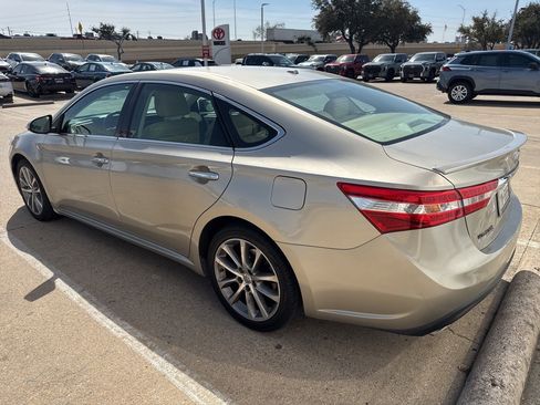 Used 2015 Toyota Avalon XLE Touring image 4