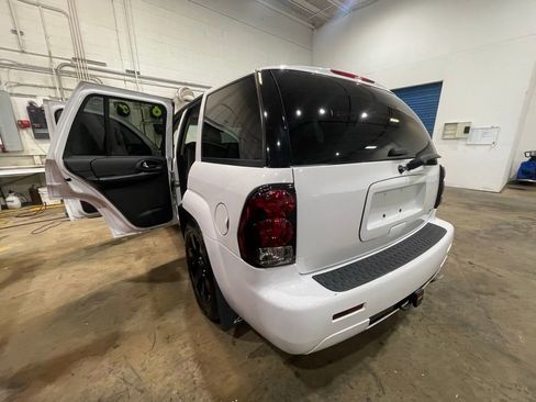 Used 2008 Chevrolet TrailBlazer SS w/ Sun And Sound Package image 8