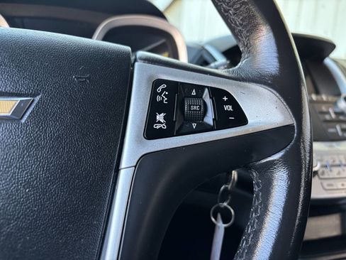 Used 2017 Chevrolet Equinox LT w/ Convenience Package image 30