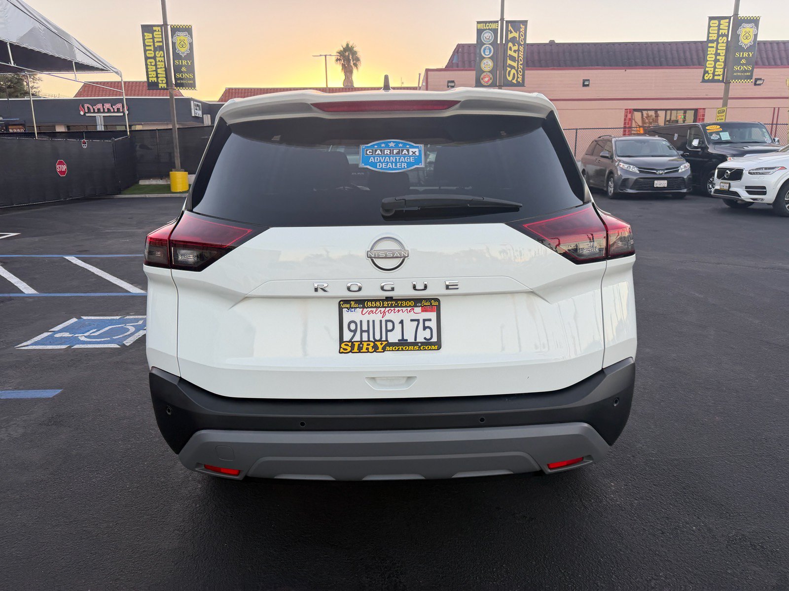 Used 2023 Nissan Rogue S FWD image 4