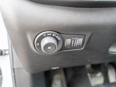 Used 2022 Jeep Compass High Altitude AWD/4WD image 21