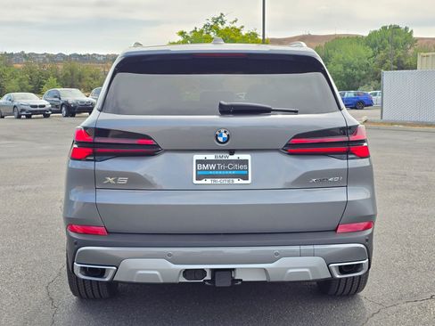 New 2026 BMW X5 xDrive40i AWD/4WD image 5