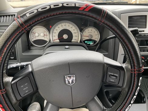 Used 2005 Dodge Dakota Laramie image 15